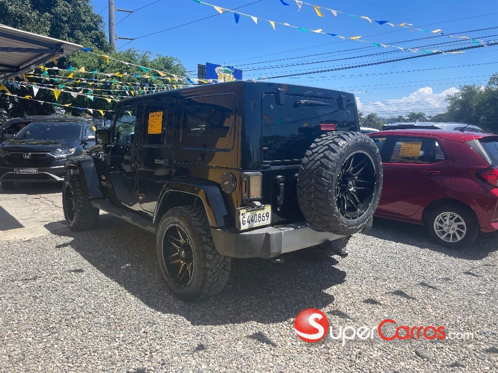 2014 Jeep Wrangler Sahara — foto 3 / 5