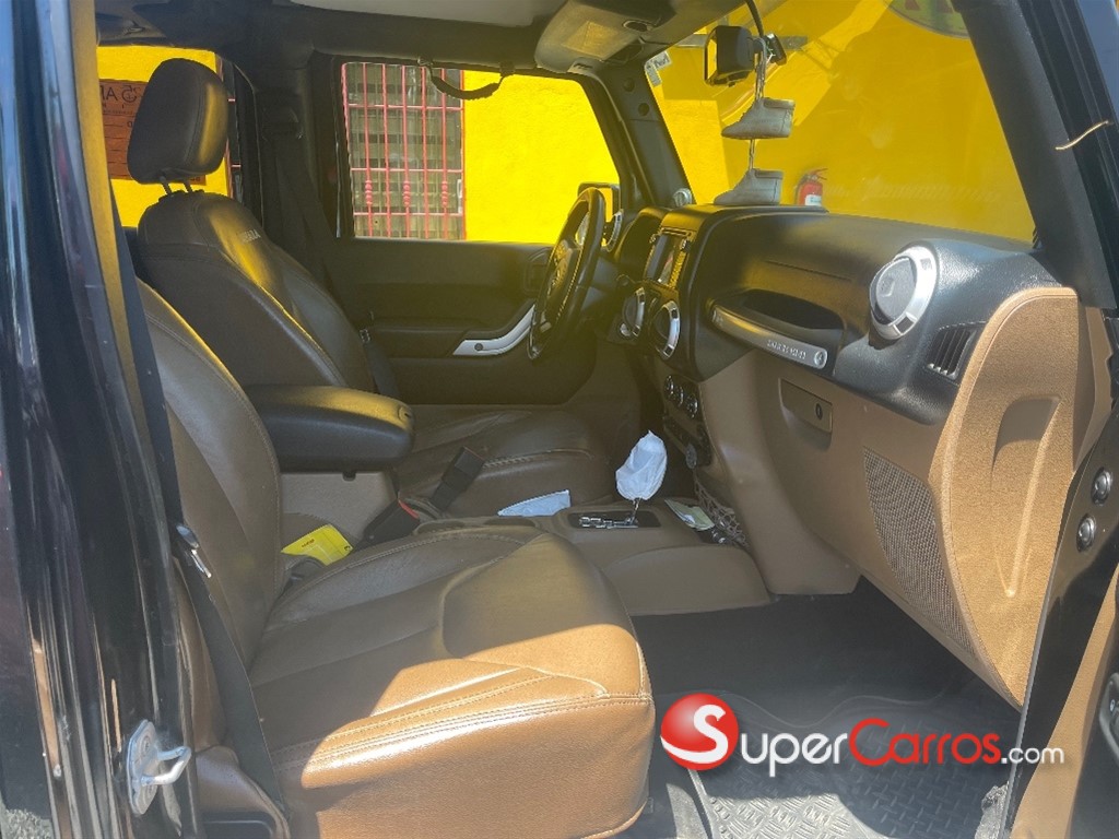 2014 Jeep Wrangler Sahara — foto 5 / 5