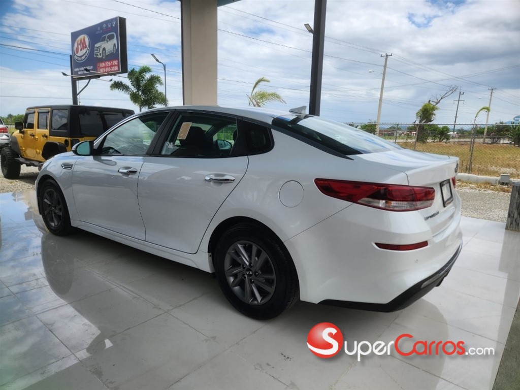 2020 Kia Optima FE — foto 3 / 12