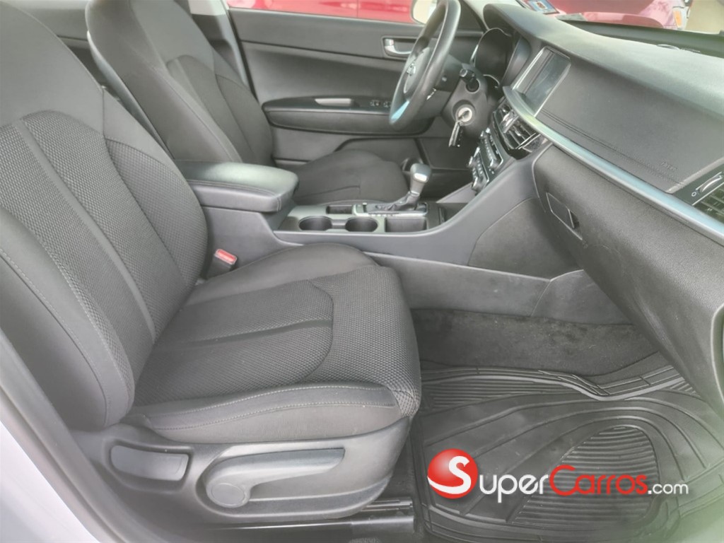 2020 Kia Optima FE — foto 5 / 12