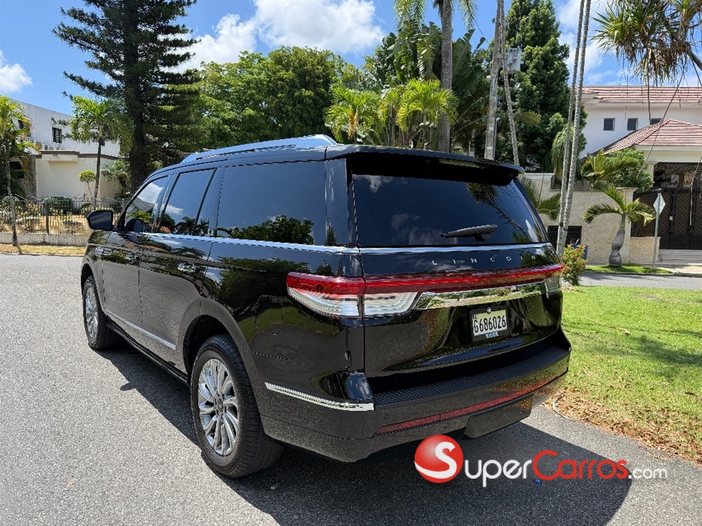 2023 Lincoln Navigator — foto 5 / 10