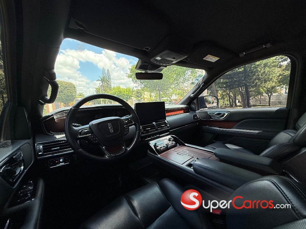 2023 Lincoln Navigator — foto 7 / 10