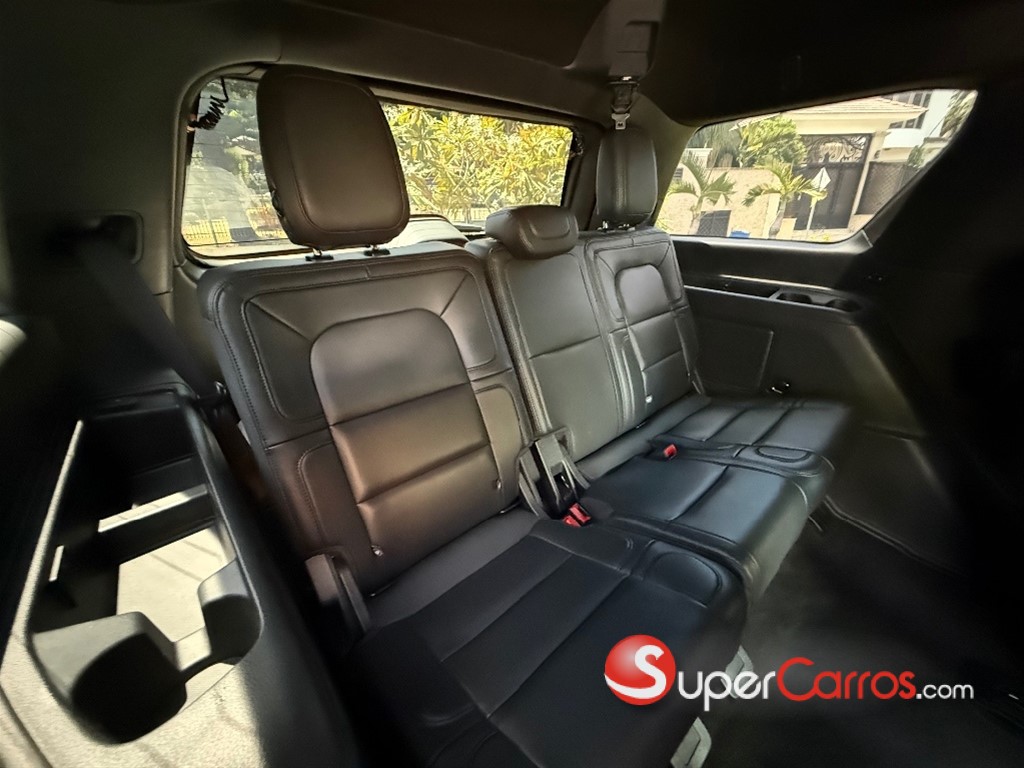 2023 Lincoln Navigator — foto 10 / 10