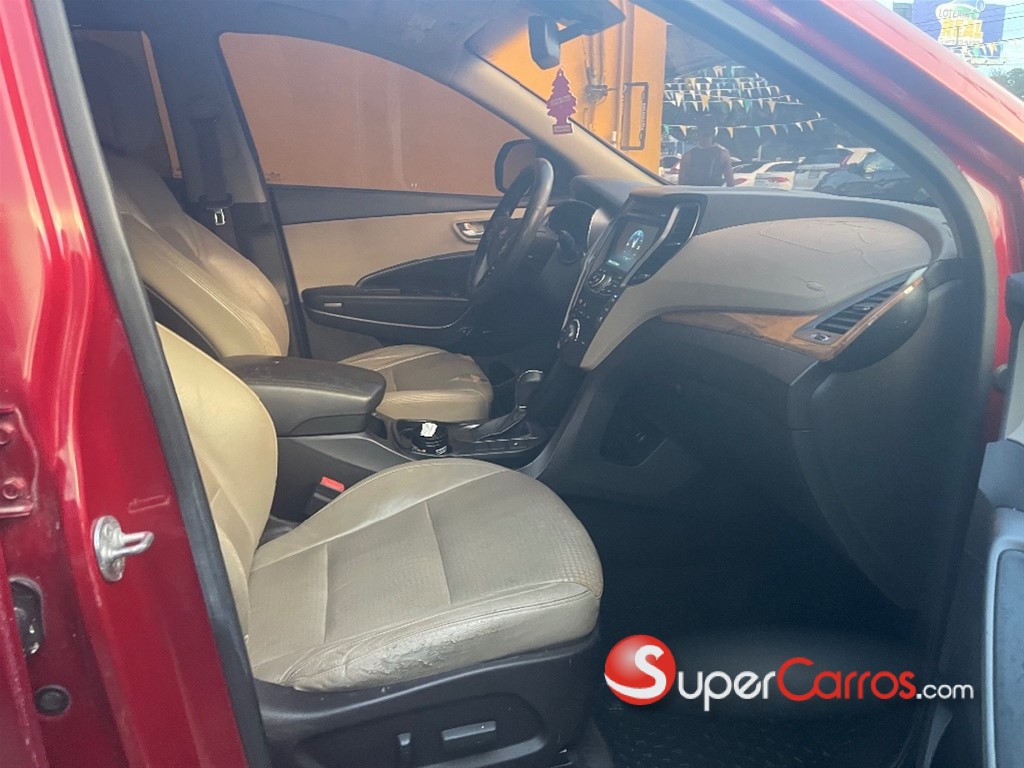2013 Hyundai Grand Santa Fe Ultimate — foto 4 / 9