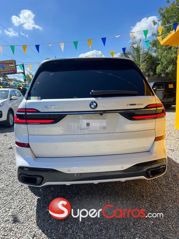 2023 BMW X 7 xDrive 40i Mpackage — foto 8 / 10