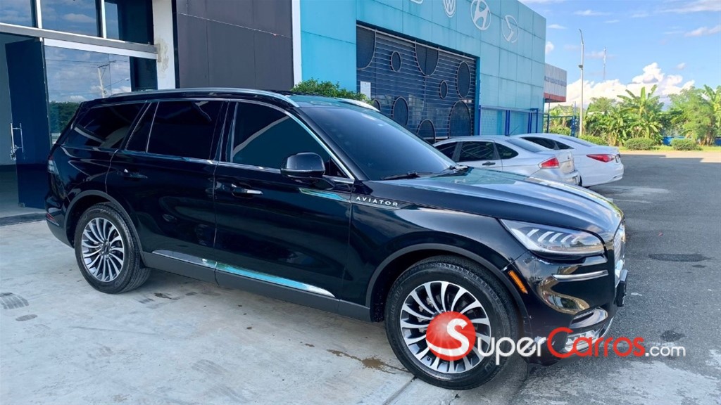 2020 Lincoln Aviator — foto 2 / 11