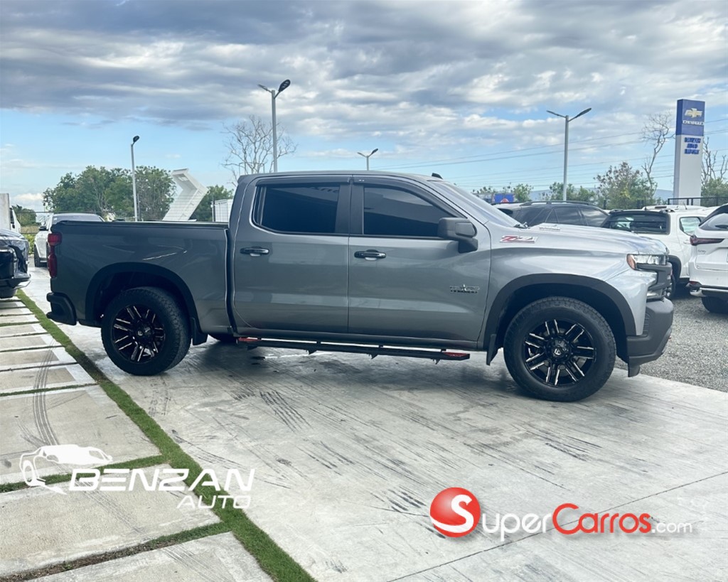 2020 Chevrolet Silverado LT DURAMAX — foto 4 / 8