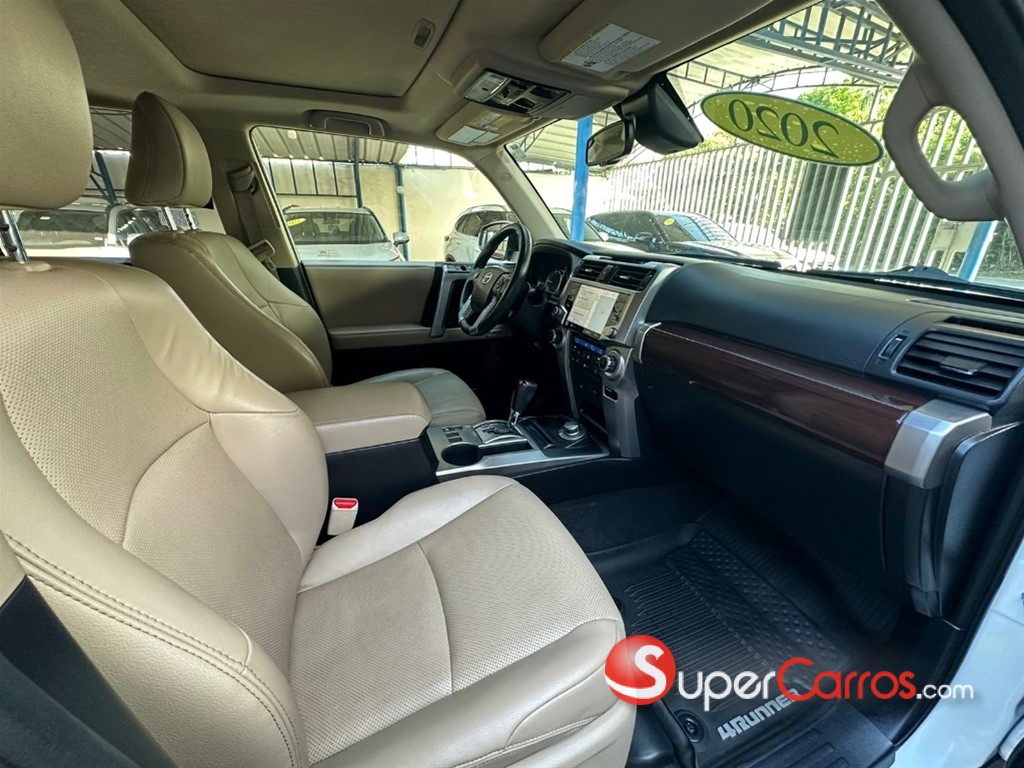 2020 Toyota 4 Runner Limited — foto 7 / 10