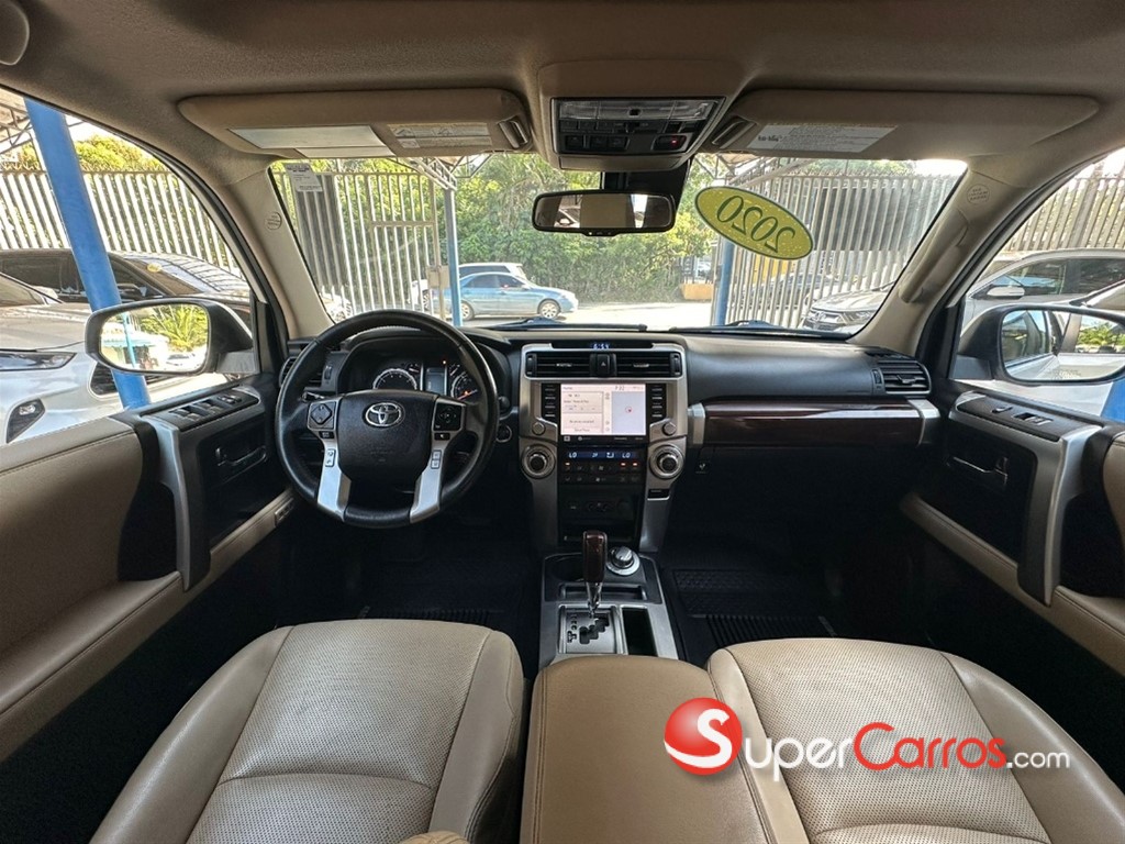 2020 Toyota 4 Runner Limited — foto 9 / 10