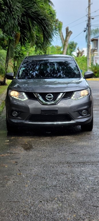 2016 Nissan Rogue — foto 3 / 10