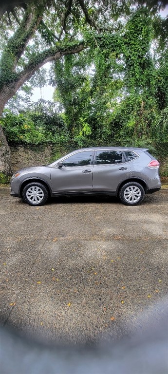 2016 Nissan Rogue — foto 4 / 10