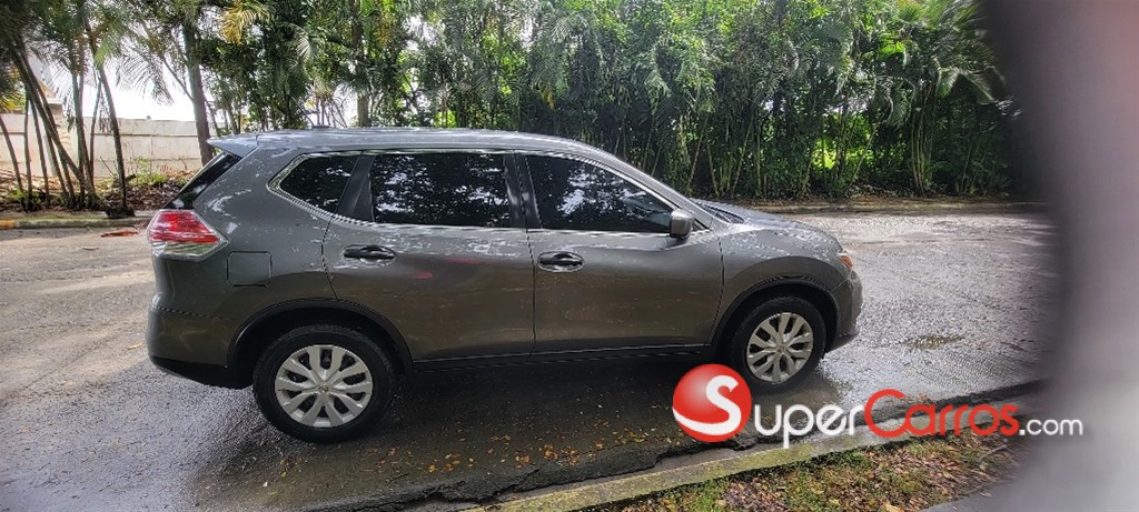2016 Nissan Rogue — foto 10 / 10