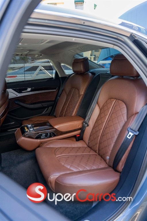 2017 Audi A8 L Quattro — foto 5 / 10