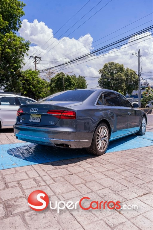 2017 Audi A8 L Quattro — foto 8 / 10