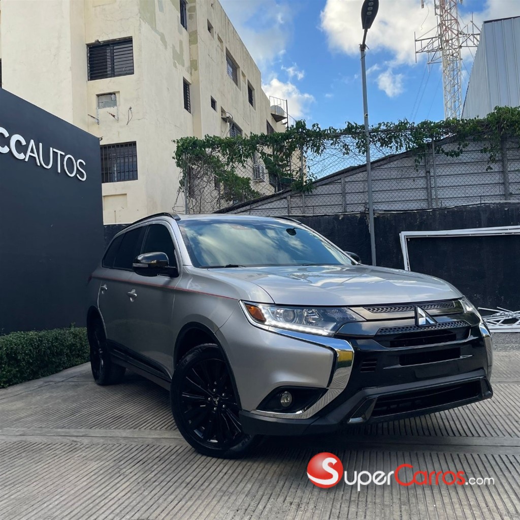2020 Mitsubishi Motors Outlander Limited — foto 2 / 12