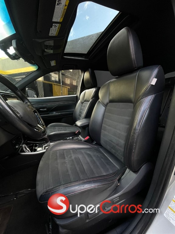 2020 Mitsubishi Motors Outlander Limited — foto 3 / 12