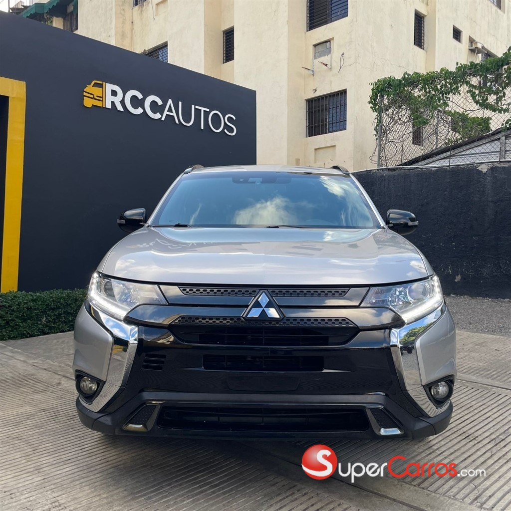 2020 Mitsubishi Motors Outlander Limited — foto 11 / 12
