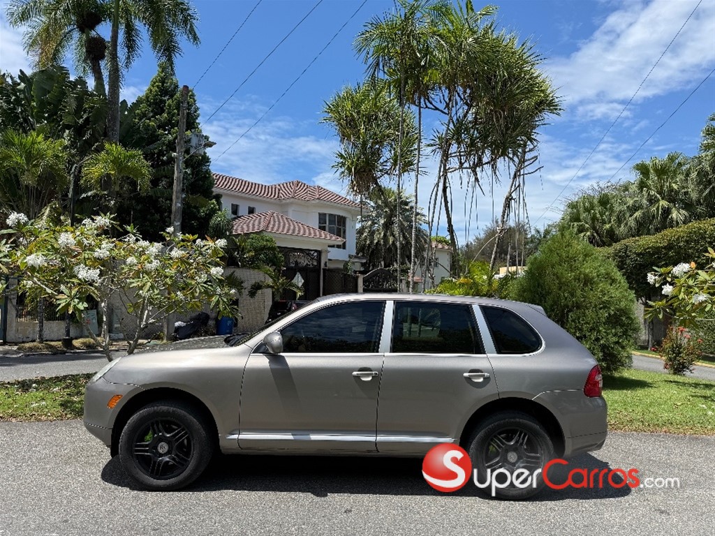 2004 Porsche Cayenne — foto 3 / 9