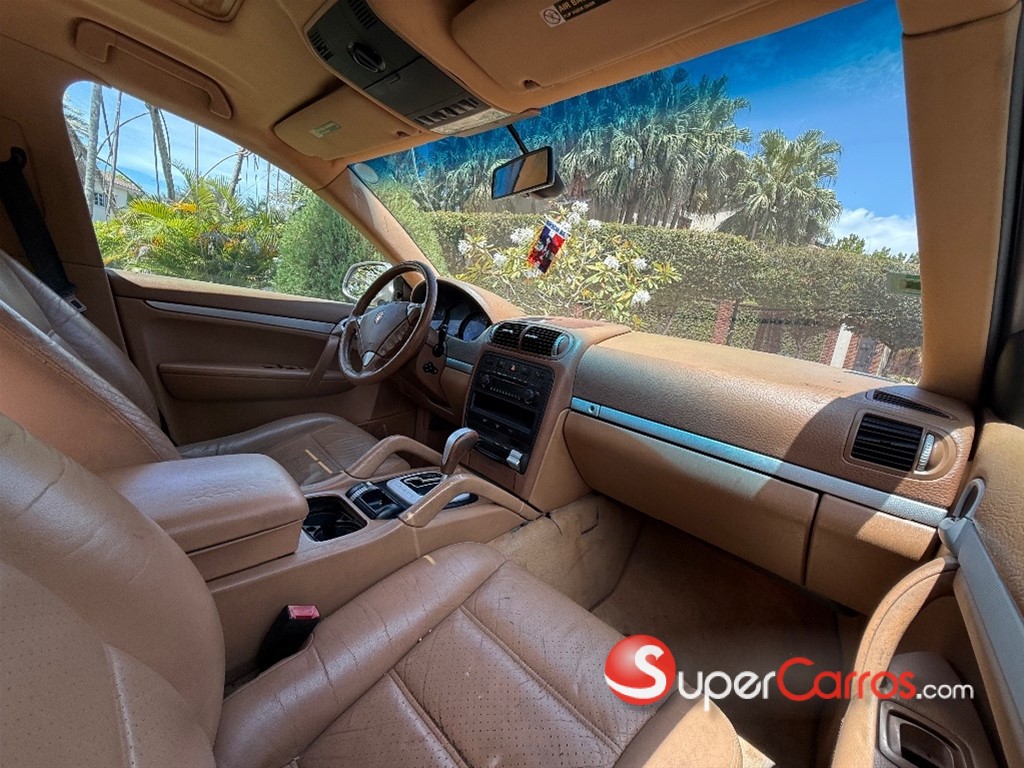 2004 Porsche Cayenne — foto 7 / 9