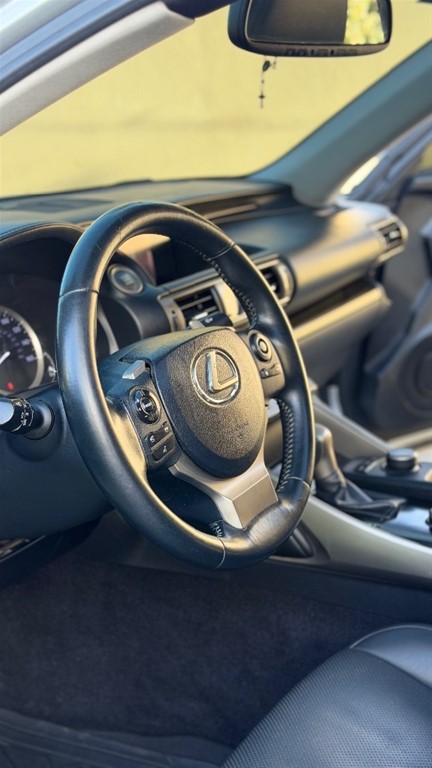 2014 Lexus IS 250 — foto 11 / 12