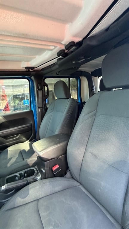 2020 Jeep Gladiator Sport — foto 7 / 11