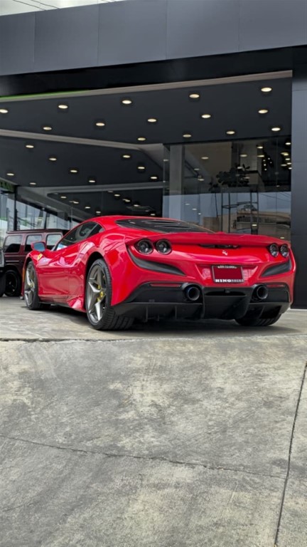 2022 Ferrari F8 Tributo — foto 6 / 12