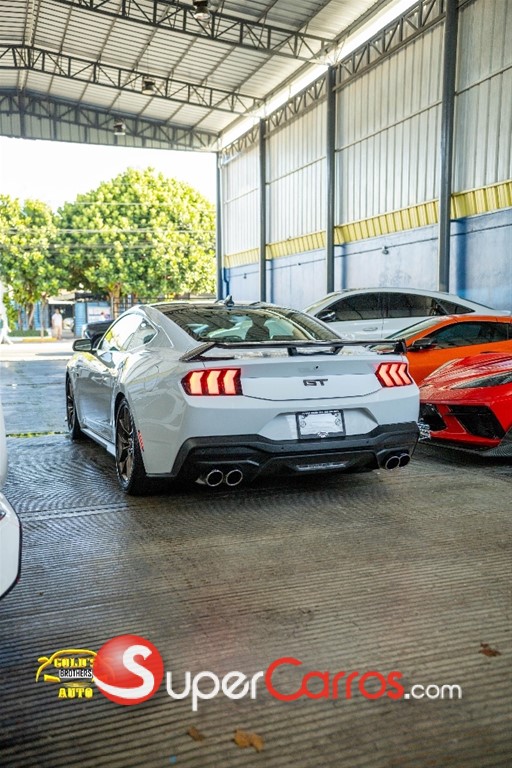 2024 Ford Mustang GT PREMIUM — foto 5 / 12