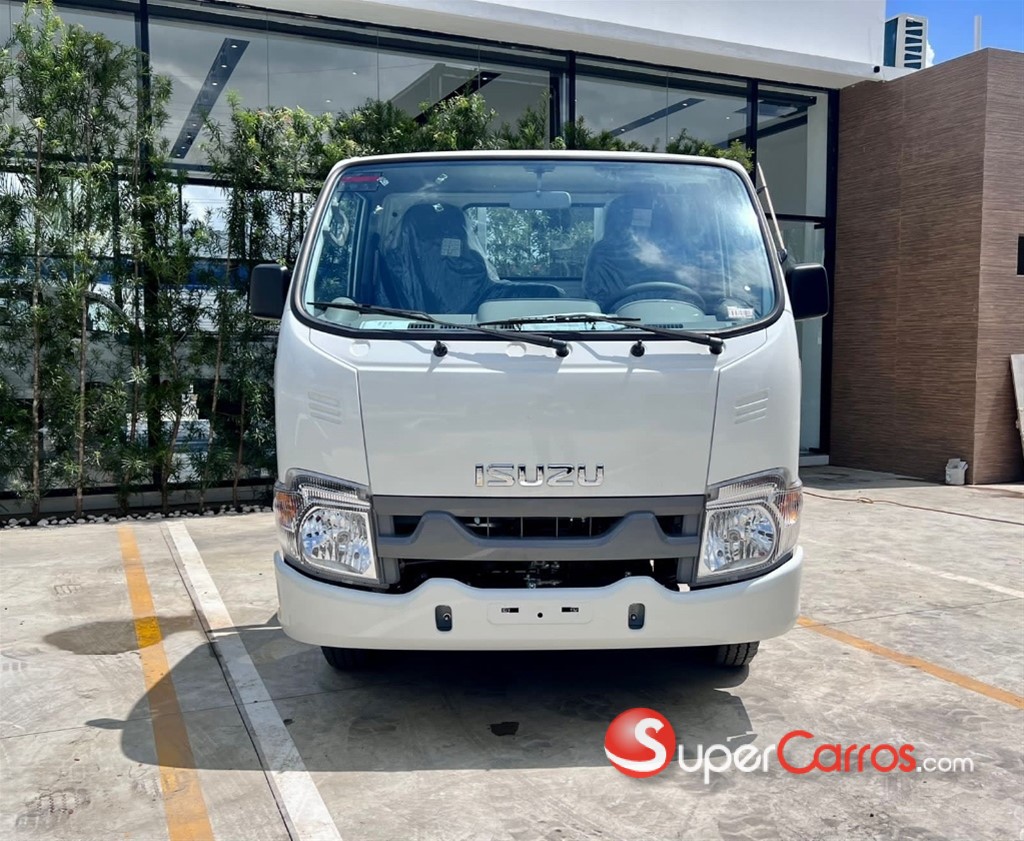 2027 Isuzu Traviz 10 Pies — foto 2 / 10