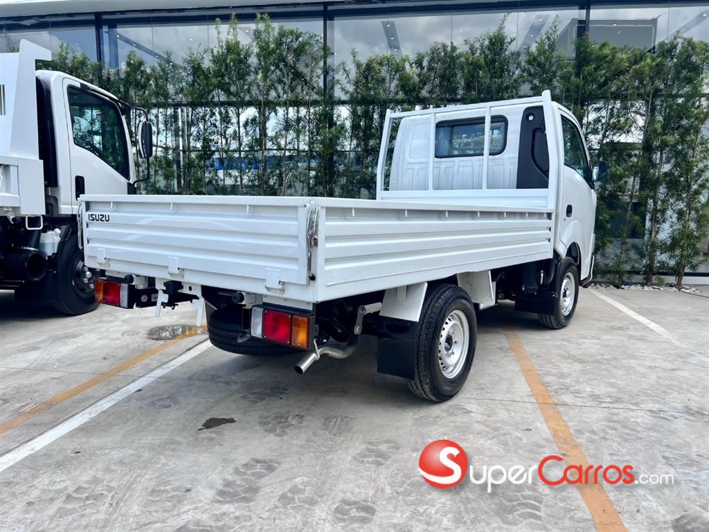 2027 Isuzu Traviz 10 Pies — foto 3 / 10