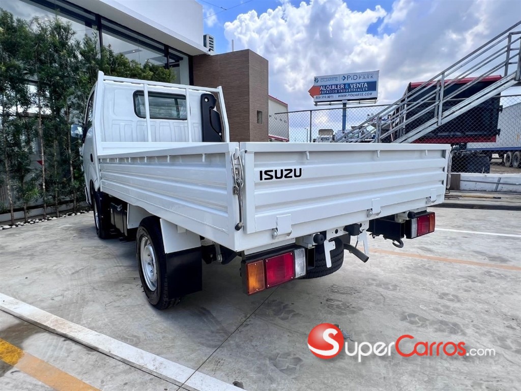 2027 Isuzu Traviz 10 Pies — foto 8 / 10