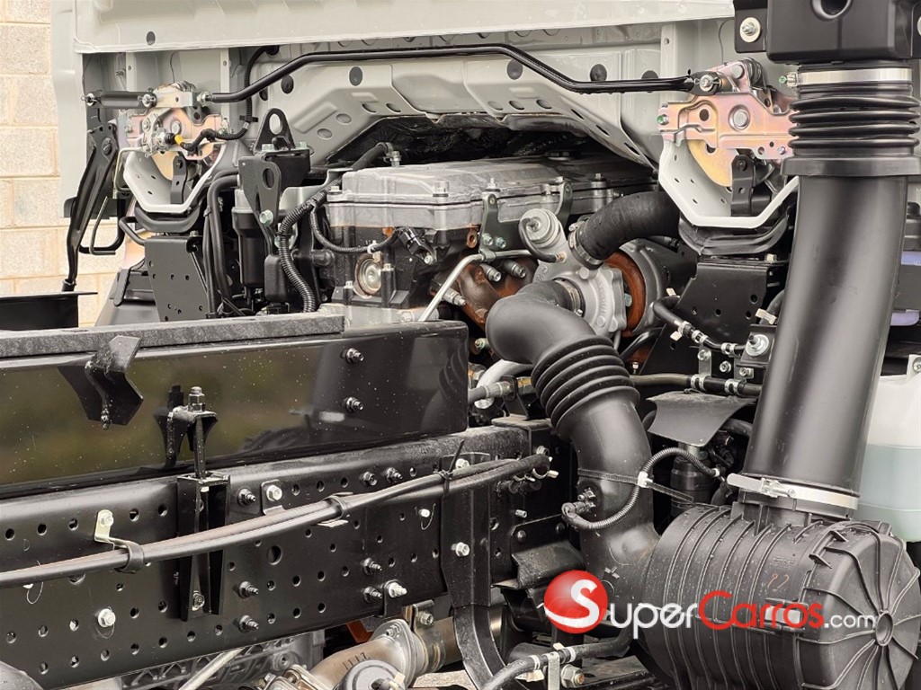 2027 Isuzu Volteo 4X4 — foto 10 / 12