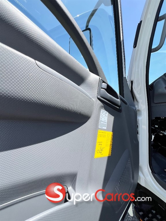 2027 Isuzu Volteo — foto 9 / 11