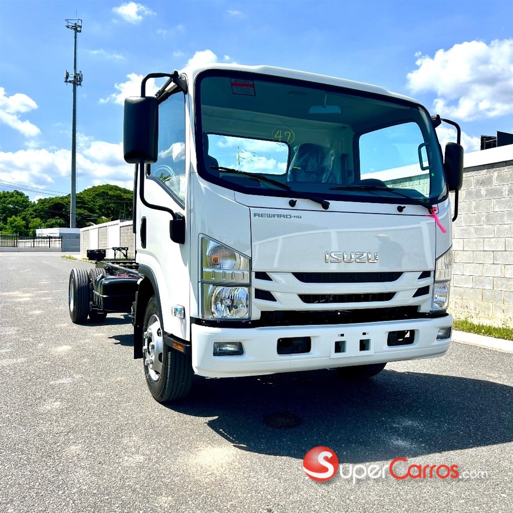 2027 Isuzu NPR 18 Pies — foto 2 / 12