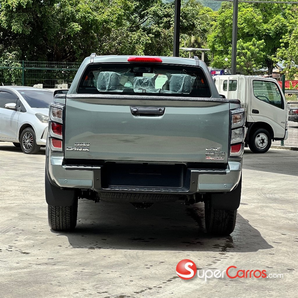 2027 Isuzu DMAX LSE — foto 4 / 9