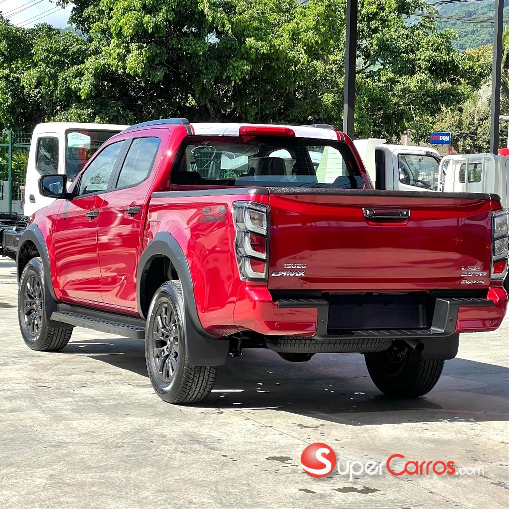 2027 Isuzu DMAX LSE — foto 4 / 8