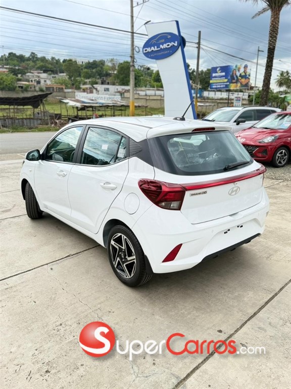 2025 Hyundai Grand I 10 — foto 2 / 7