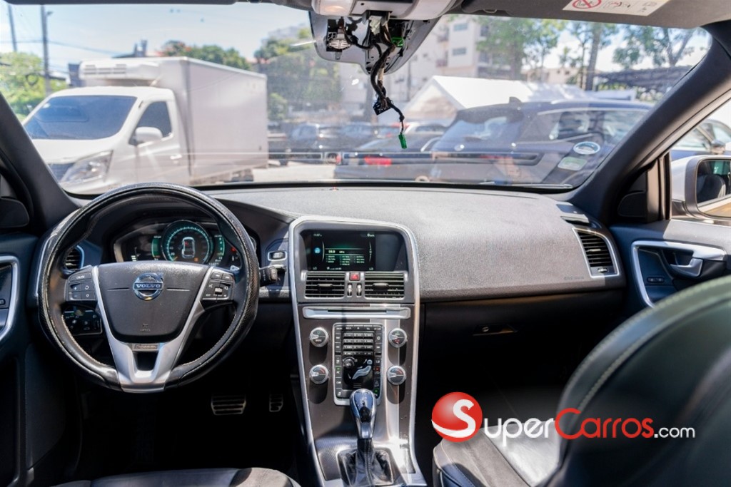 2015 Volvo XC60 — foto 7 / 9