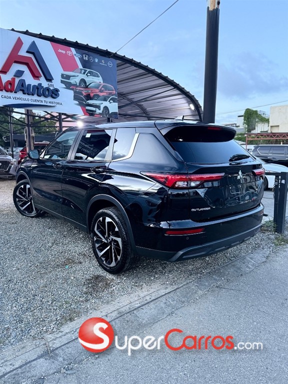 2022 Mitsubishi Motors Outlander — foto 6 / 12