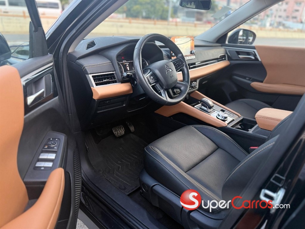2022 Mitsubishi Motors Outlander — foto 10 / 12
