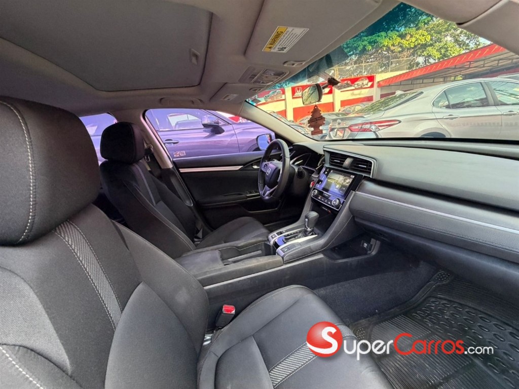2017 Nissan Versa — foto 9 / 10