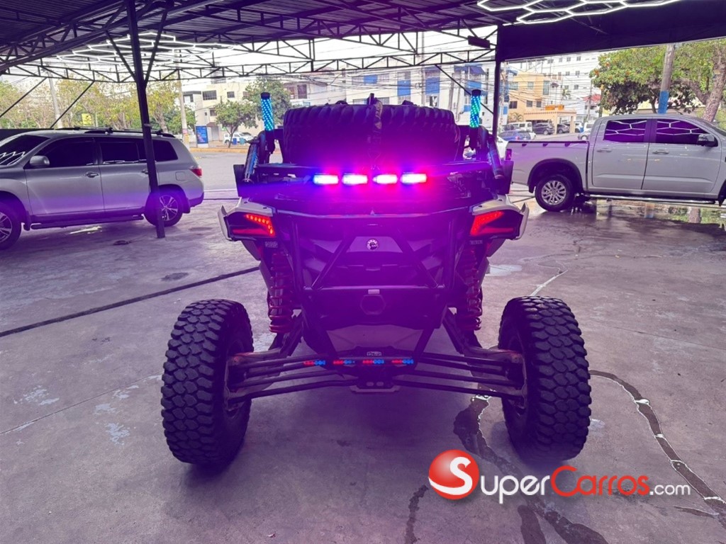 2021 Can Am Maverick XRC — foto 6 / 9