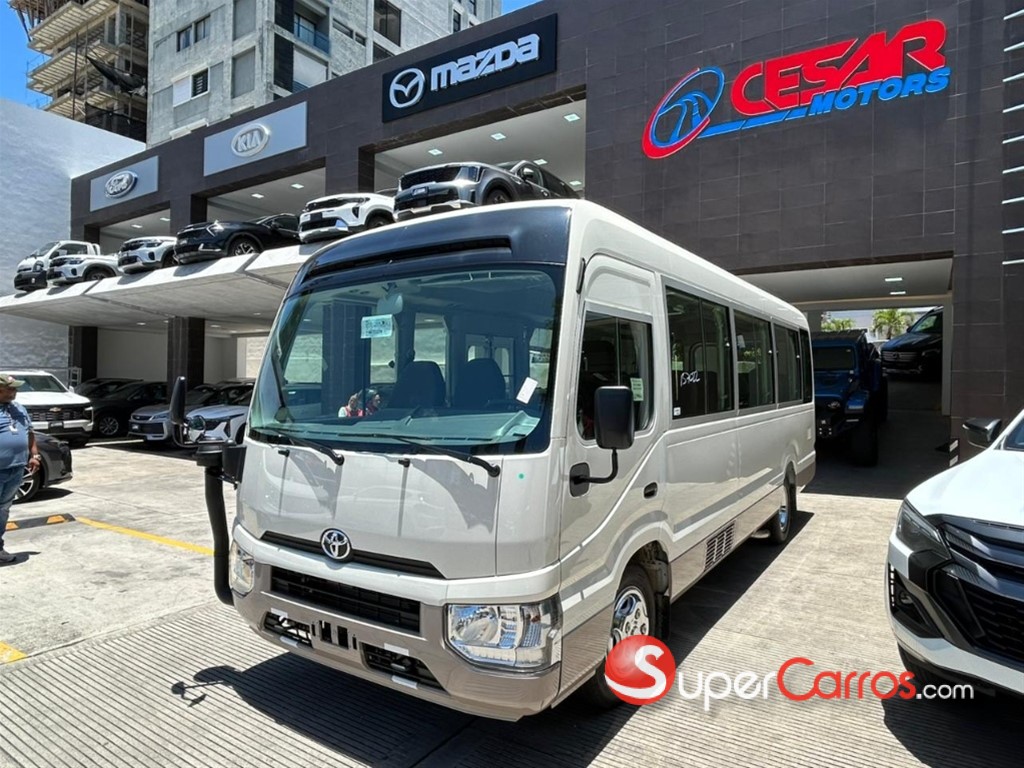 2027 Toyota Coaster — foto 6 / 11