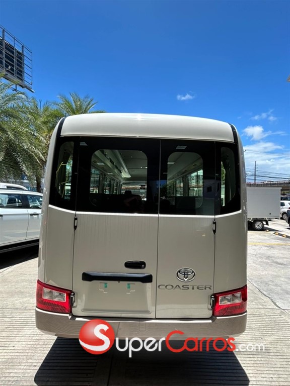 2027 Toyota Coaster — foto 7 / 11
