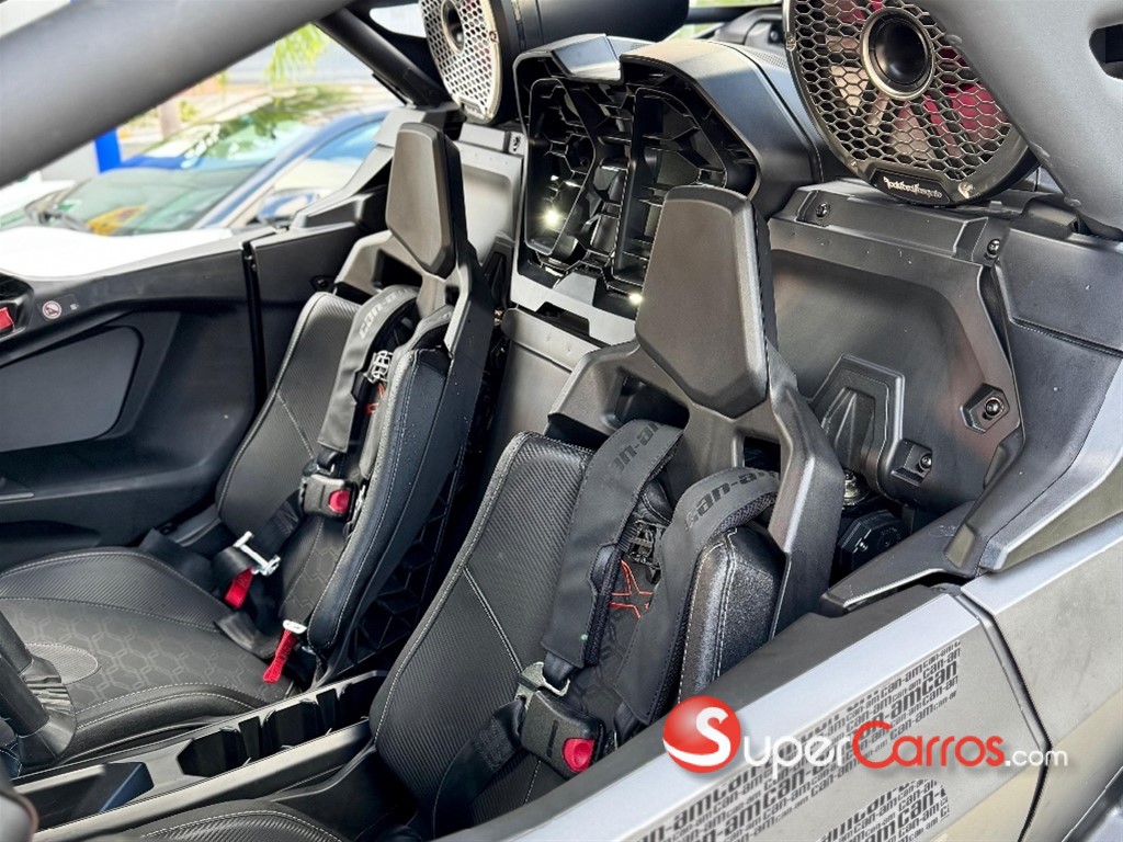 2025 Can Am Maverick R XRS — foto 6 / 12