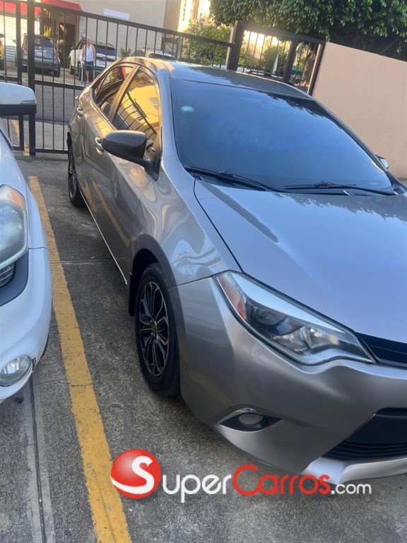 2014 Toyota Corolla LE Plus — foto 3 / 10