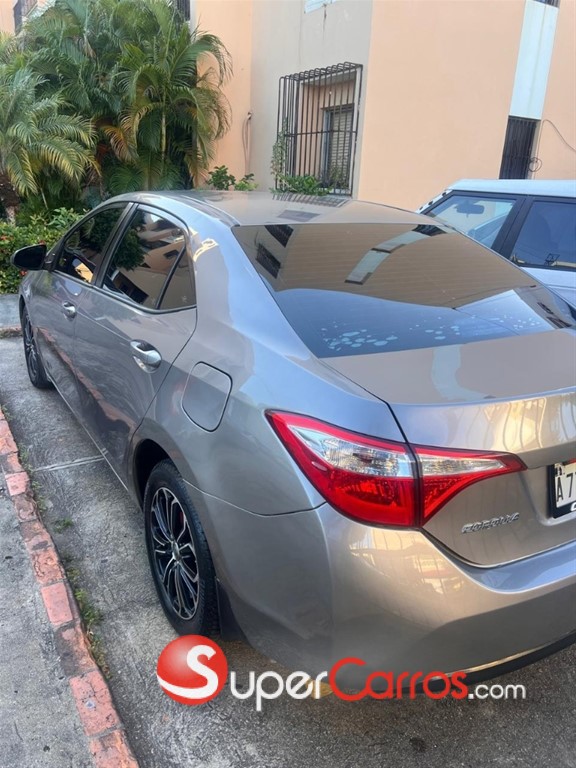 2014 Toyota Corolla LE Plus — foto 7 / 10