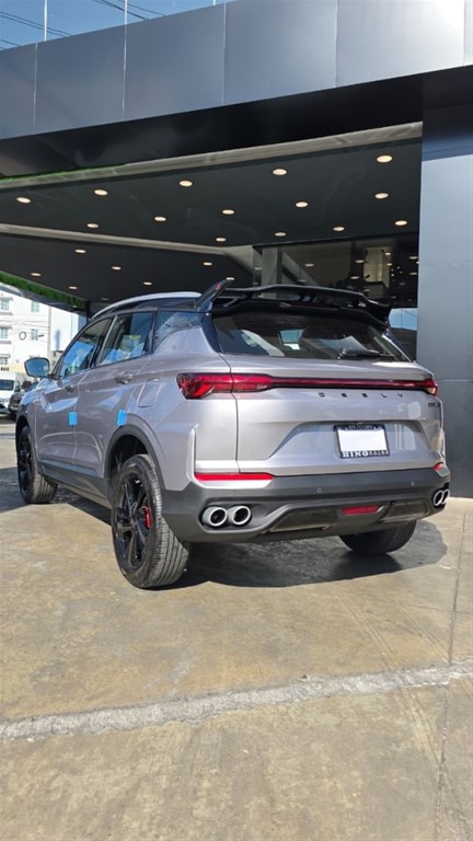 2027 Geely COOLRAY Million — foto 8 / 12