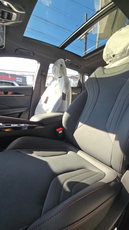 2027 Geely COOLRAY Million — foto 10 / 12