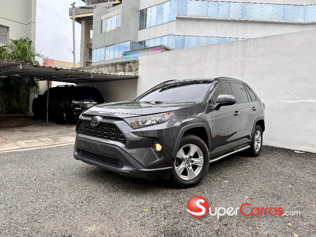 2019 Toyota RAV4 LE