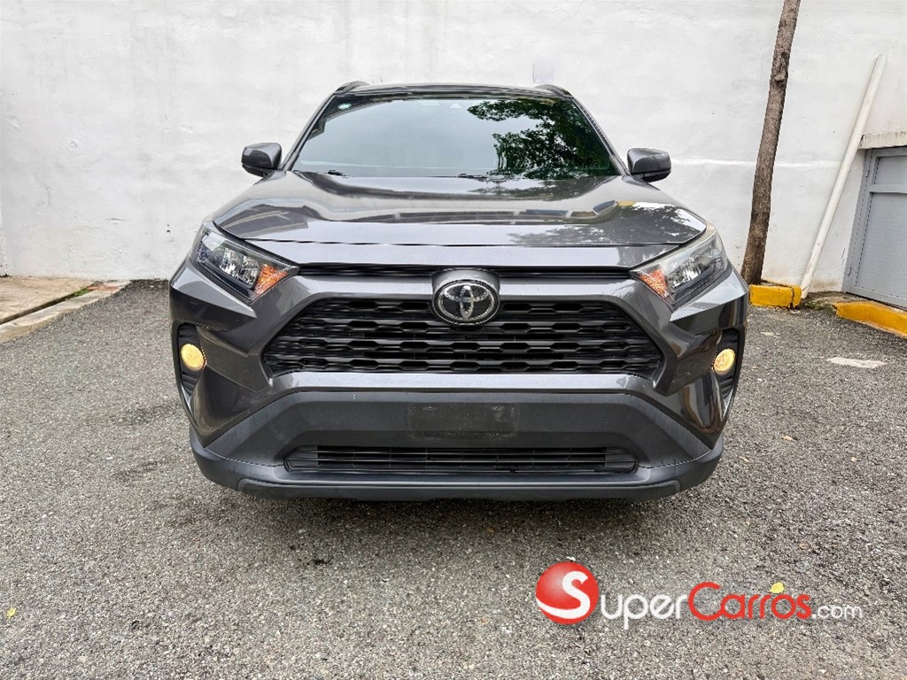 2019 Toyota RAV4 LE — foto 3 / 12